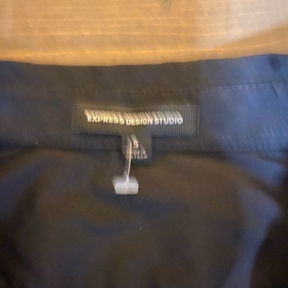 Express v-neck button down - Picture 3 of 3